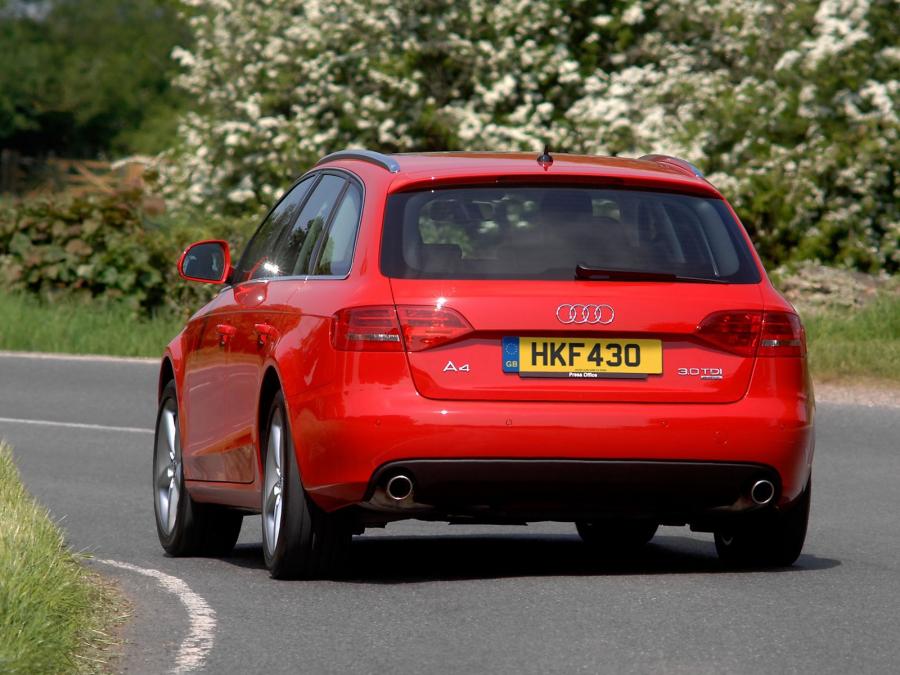  Audi A4 3.0 TDI Quattro Avant (B8, 8K) 2008 года  (UK) (фото 3 из 13)